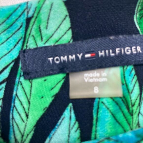 Tommy Hilfiger Green Scoop Neck Tropical Leaf Print Summer Dress, 8 - Picture 9 of 9